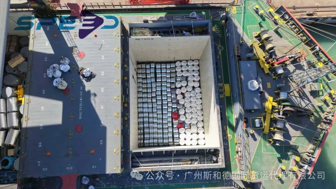 バルク物流を突破: 連雲港からアフリカへスチールコイルを輸送