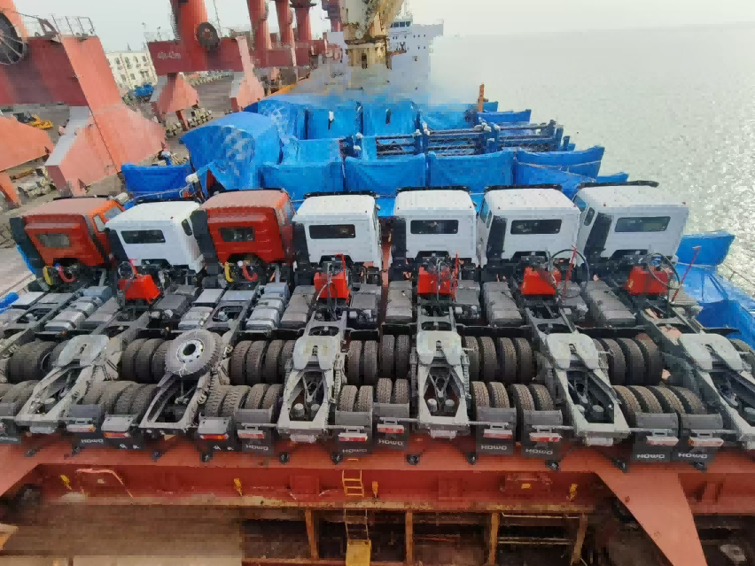Break bulk cargo fleet stowage on weather deck from China to Africa